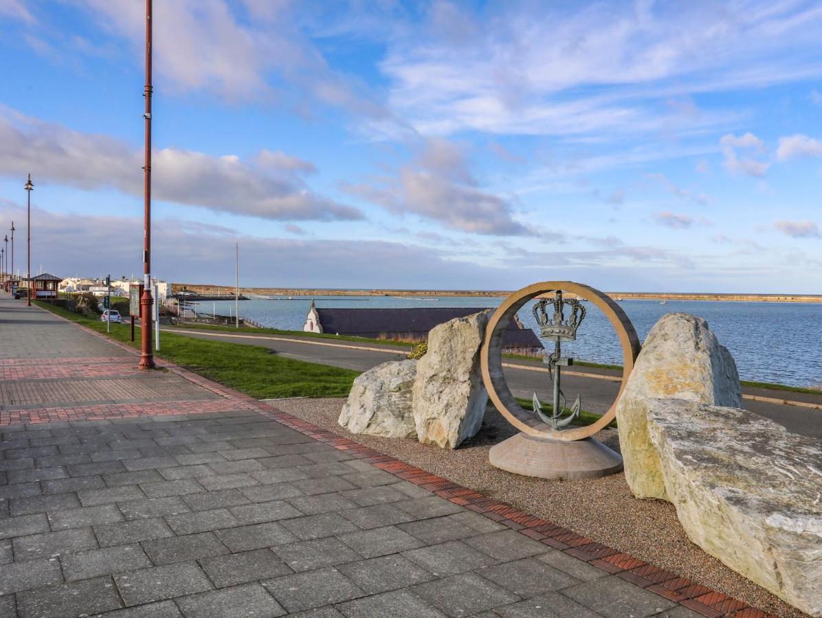 Port Apartment 1 Holyhead Exterior foto